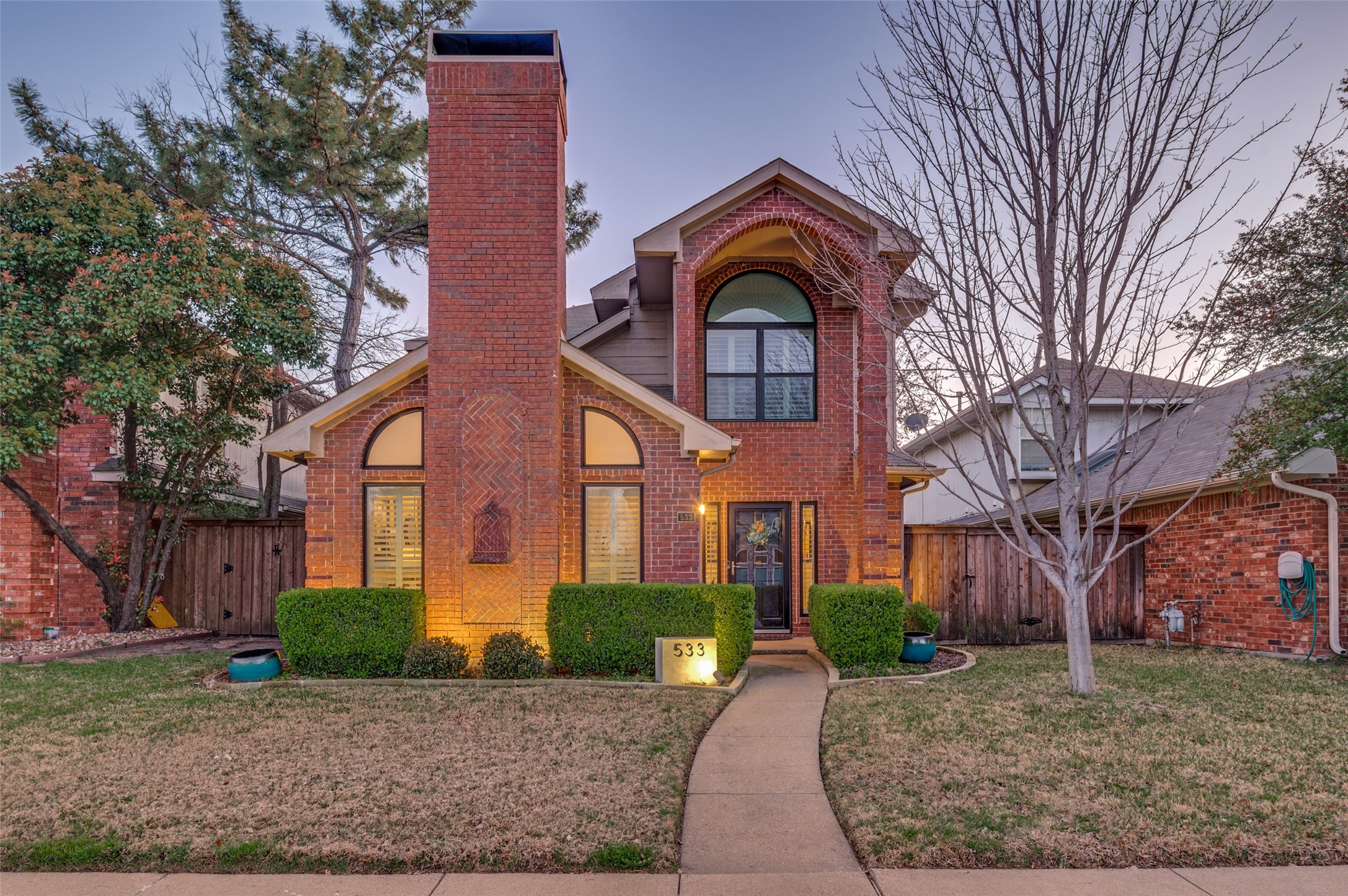 533 Raintree Circle
