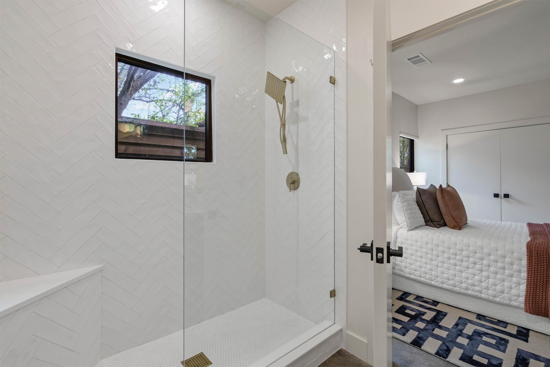 3938 Lively Lane
