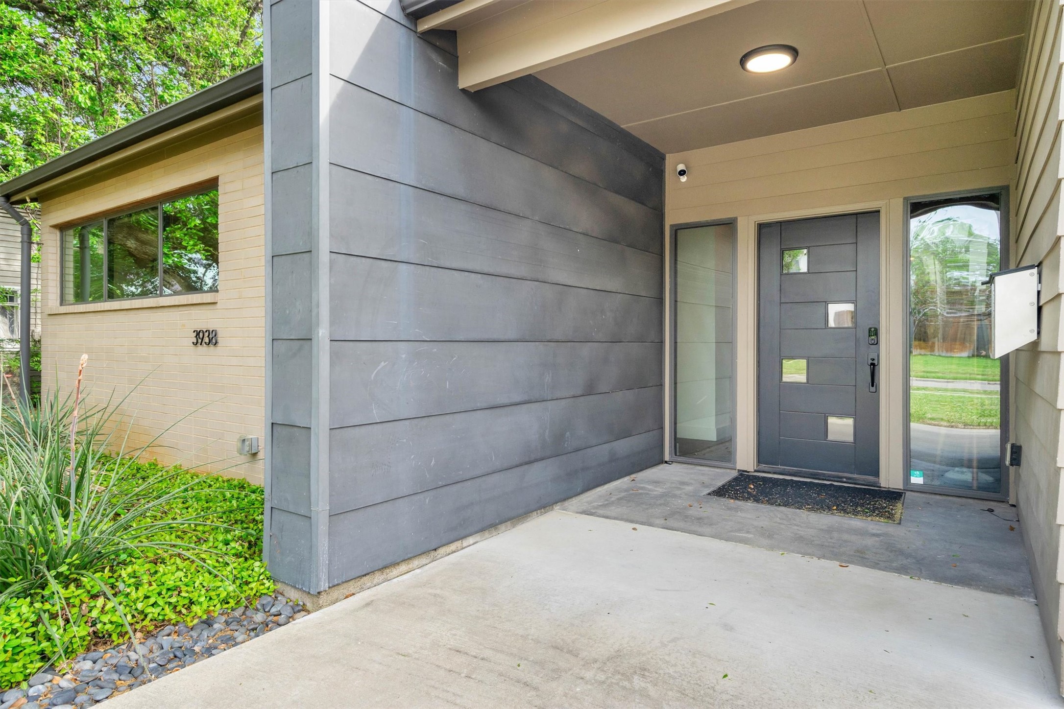 3938 Lively Lane