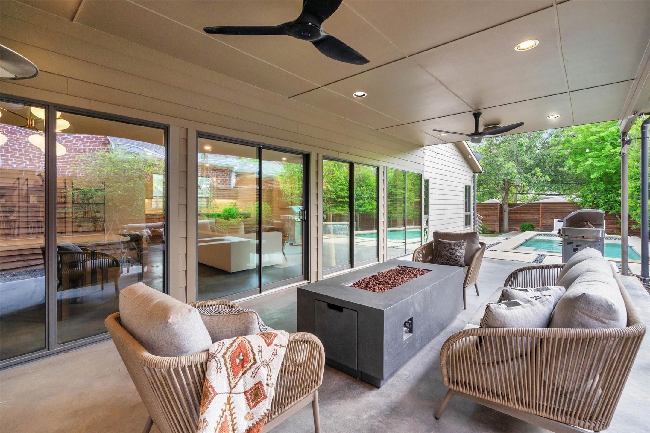 3938 Lively Lane