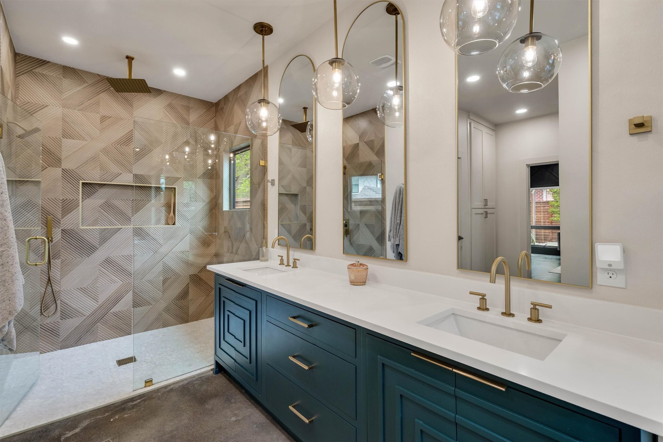 3938 Lively Lane
