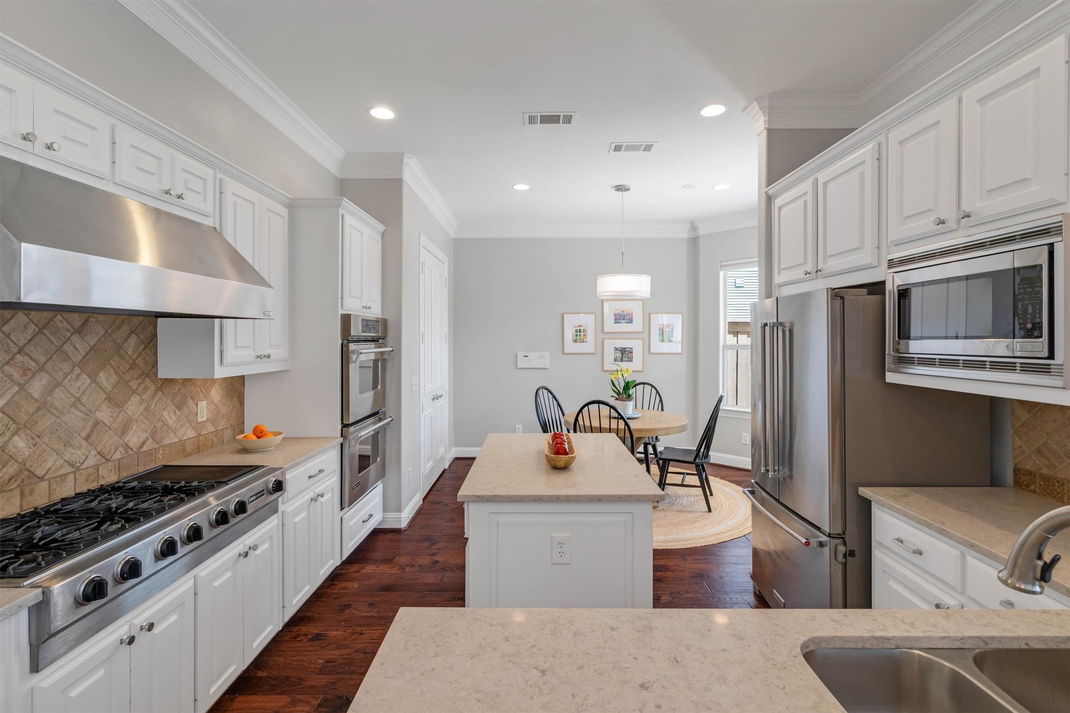 6014 Palo Pinto Avenue