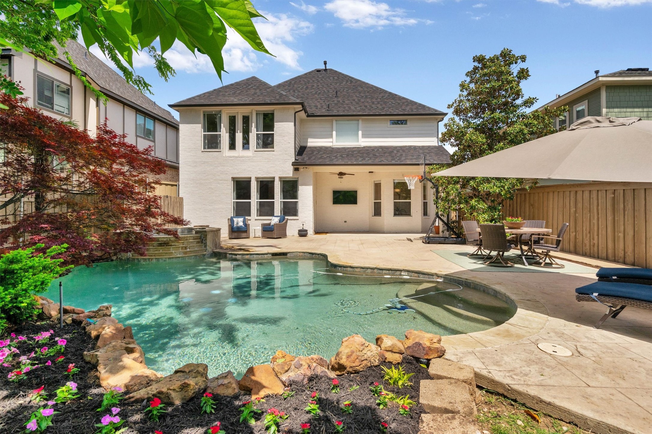 6014 Palo Pinto Avenue