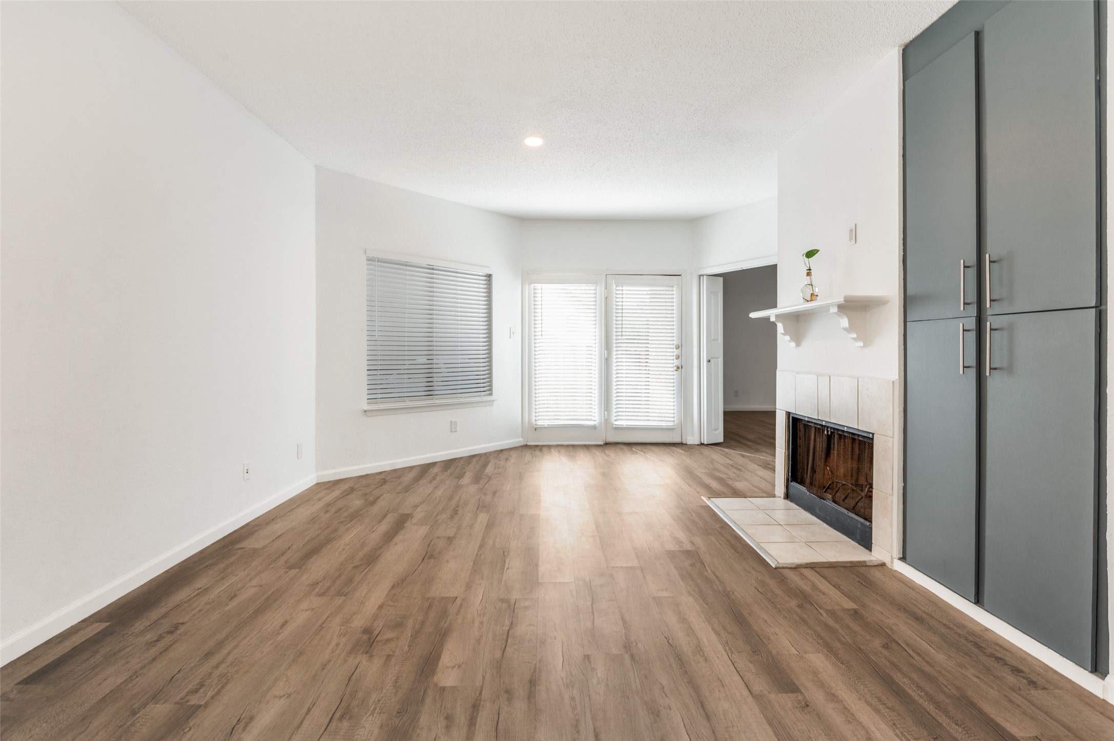 5550 Spring Valley Road G16