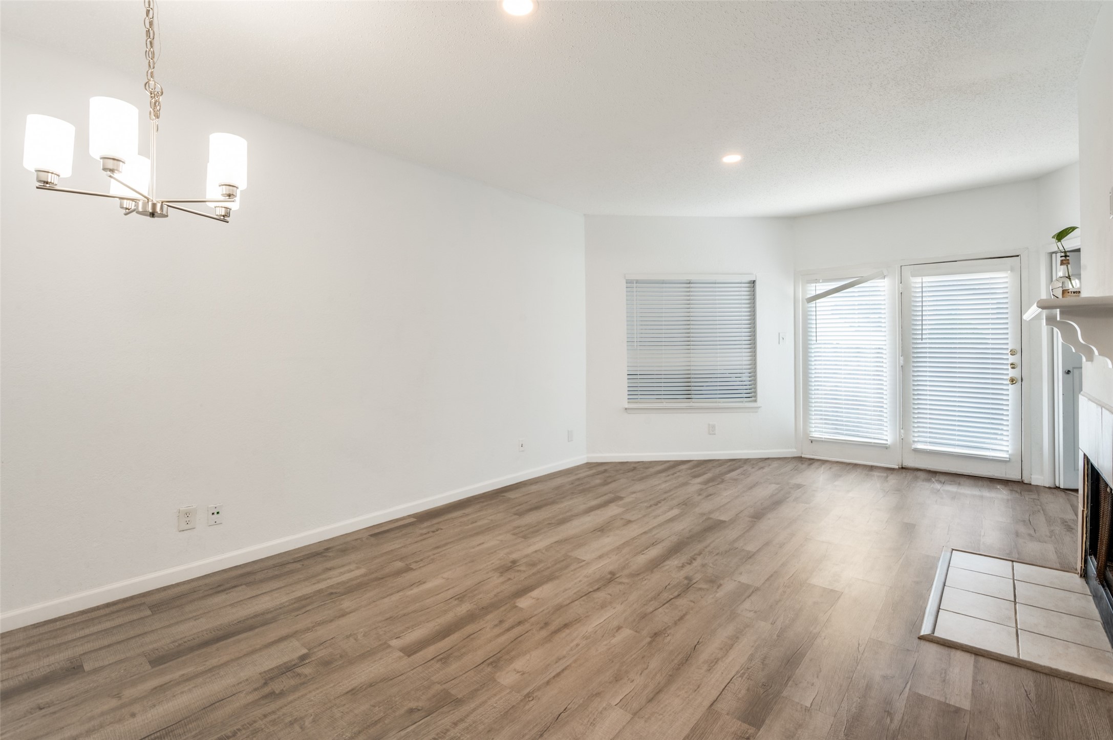 5550 Spring Valley Road G16