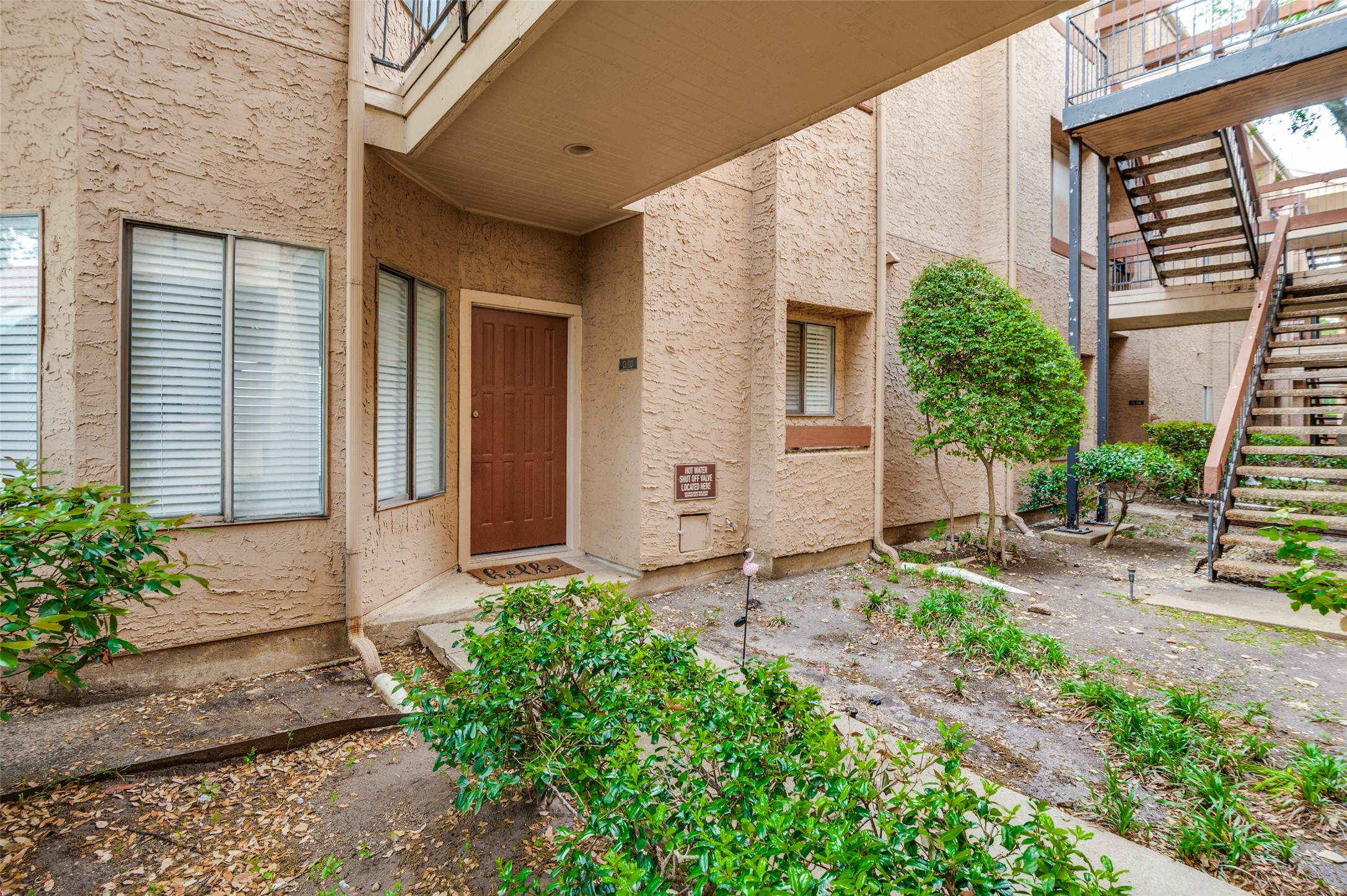 5550 Spring Valley Road G16