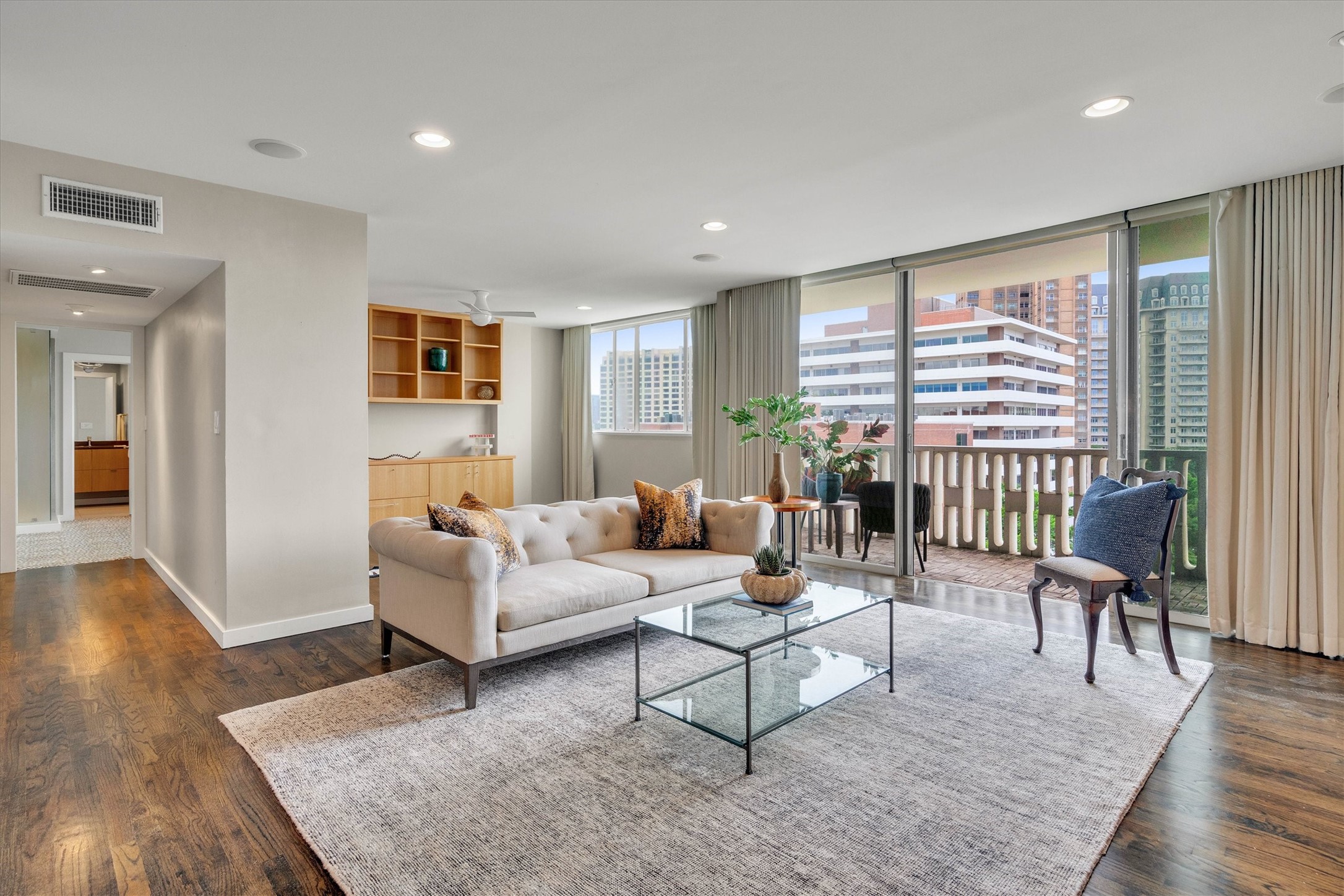 3701 Turtle Creek Boulevard 9H