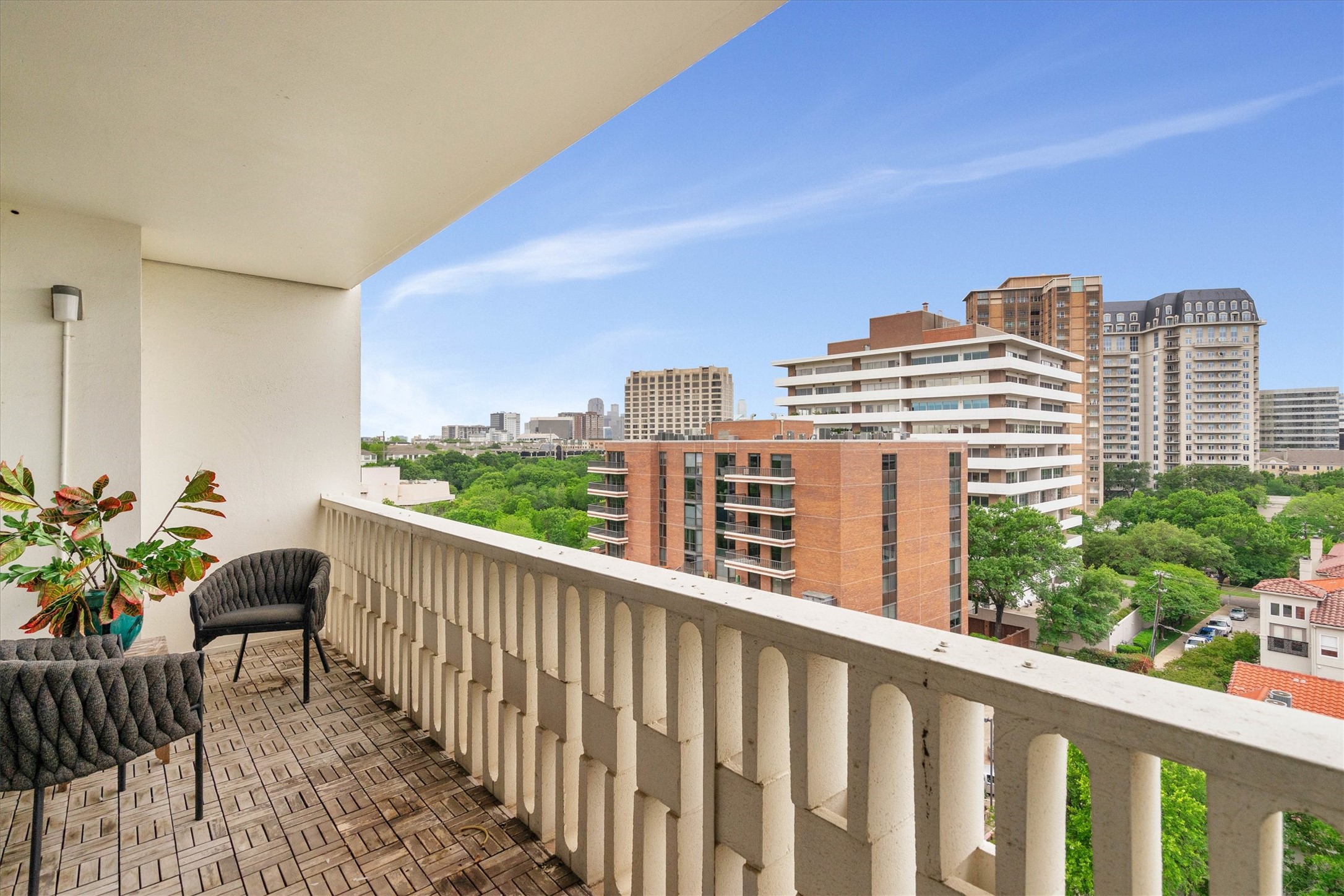 3701 Turtle Creek Boulevard 9H