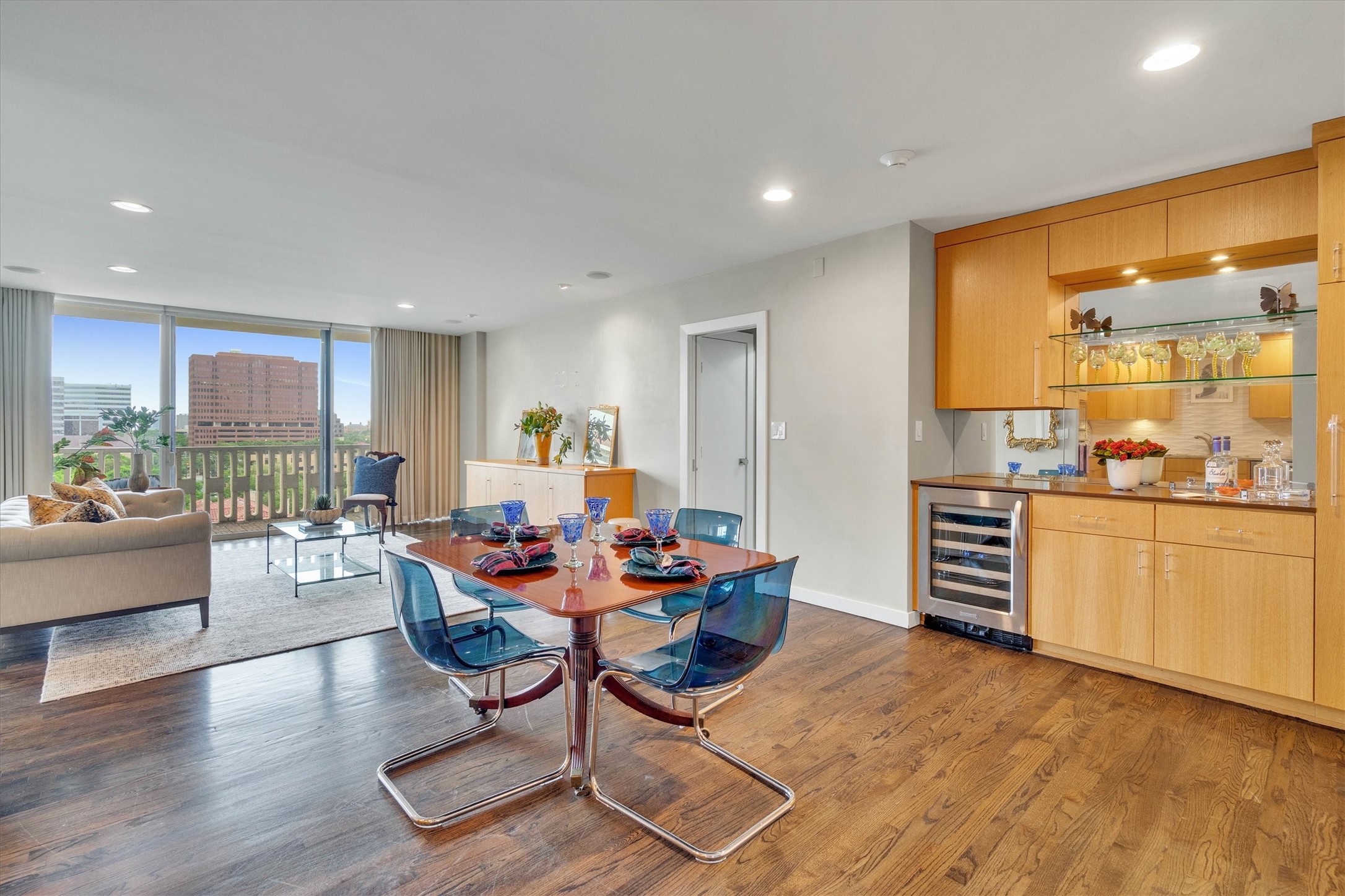 3701 Turtle Creek Boulevard 9H