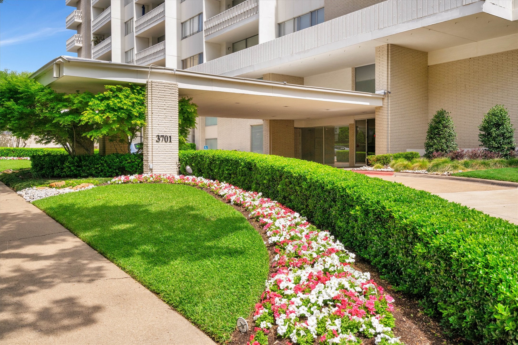 3701 Turtle Creek Boulevard 9H