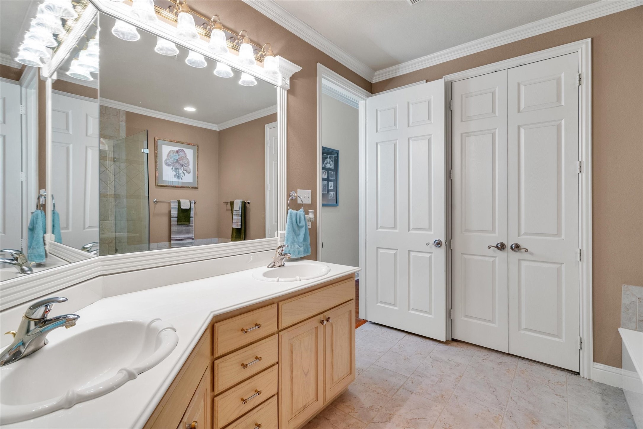 2548 Corbeau Drive
