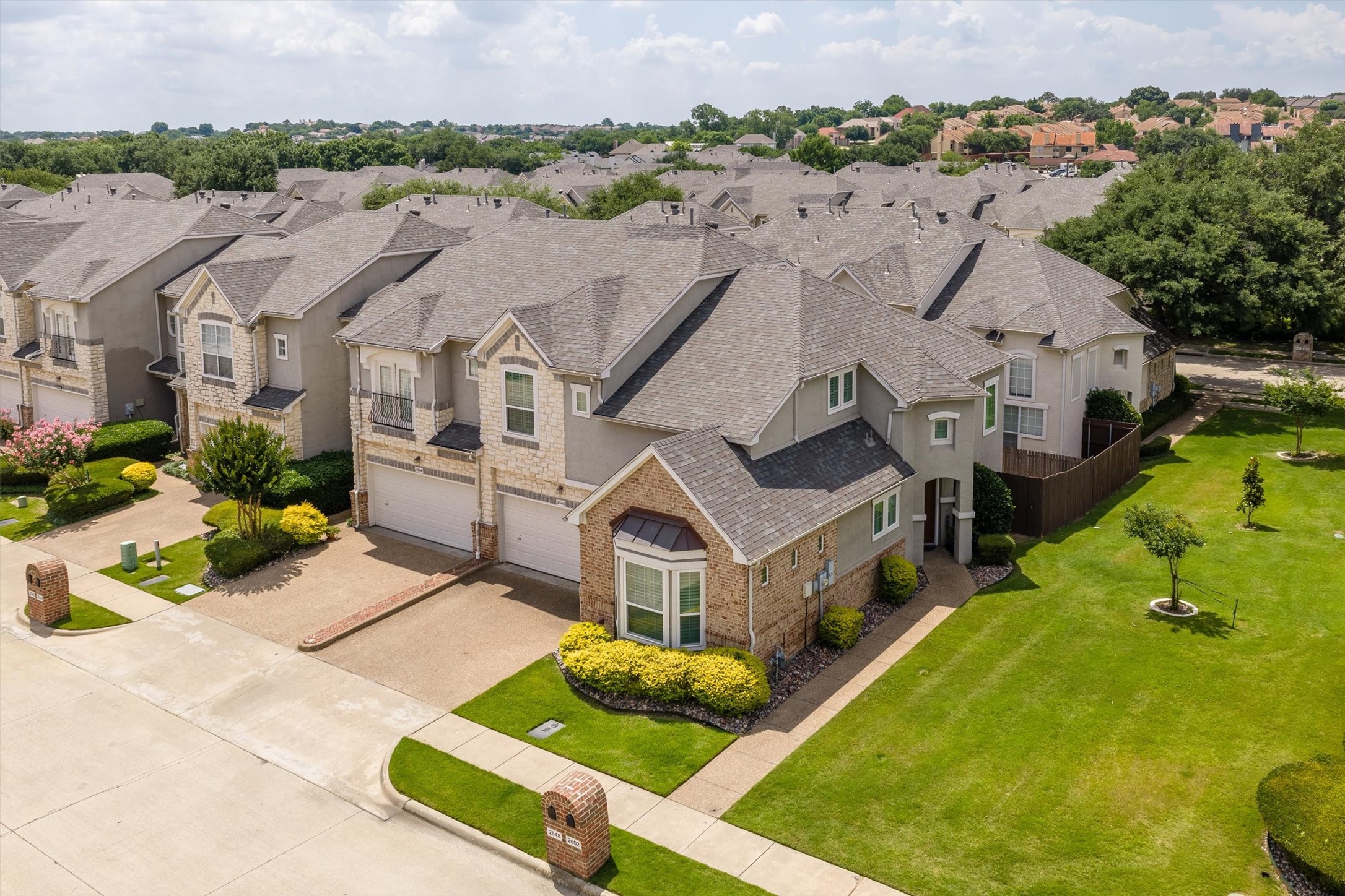 2548 Corbeau Drive