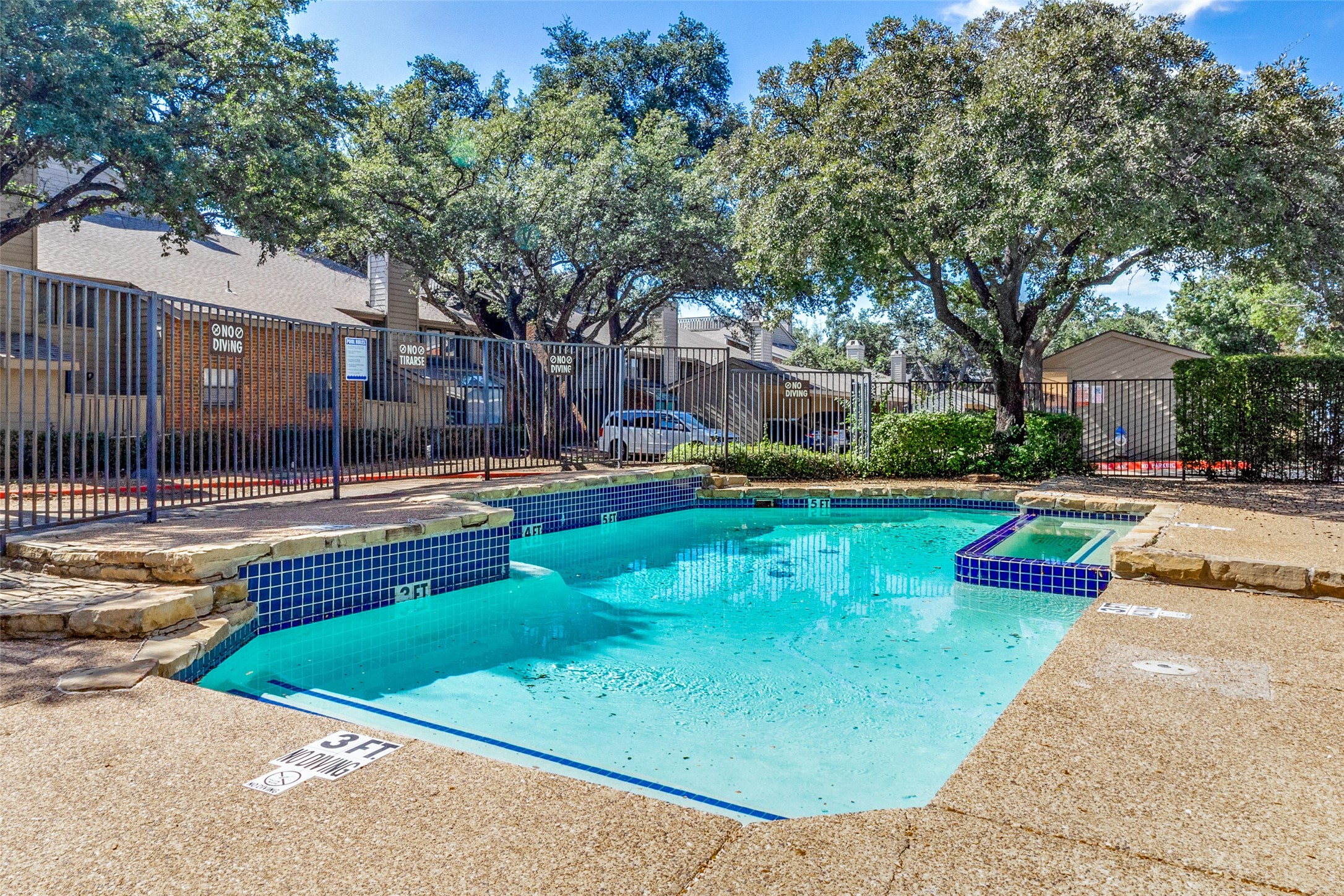 9254 Forest Lane 812