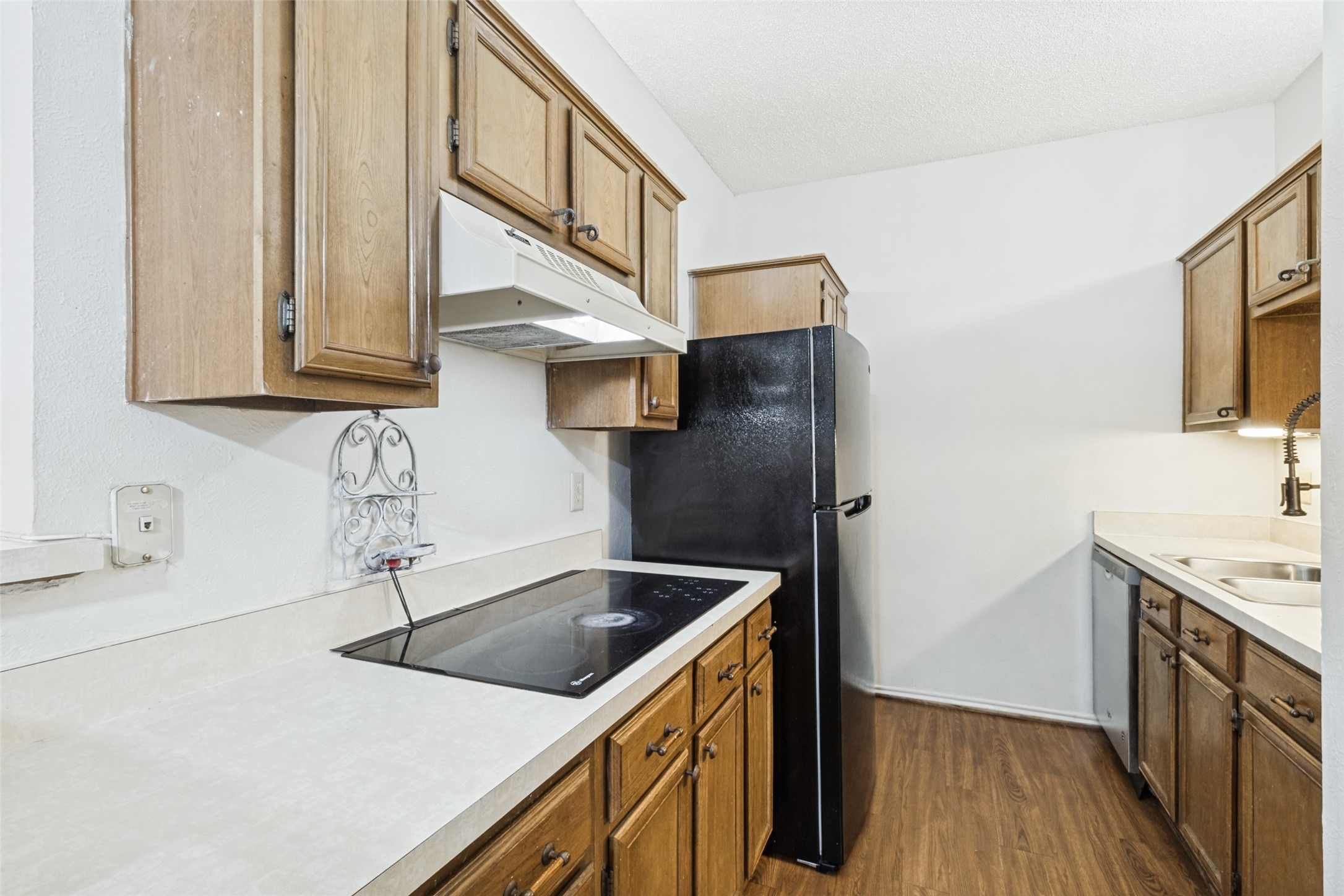 9254 Forest Lane 812
