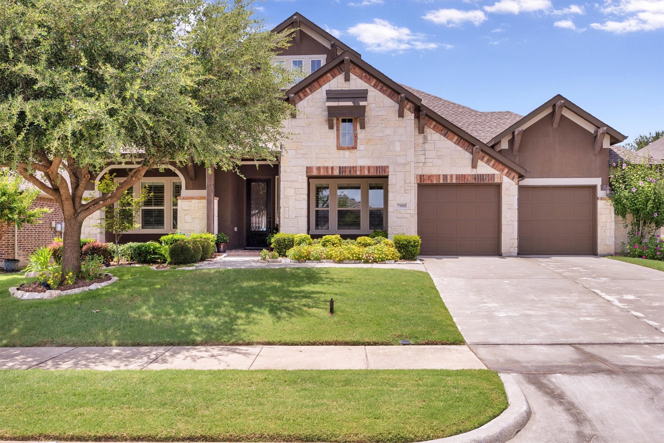 7905 Lavaca River Drive