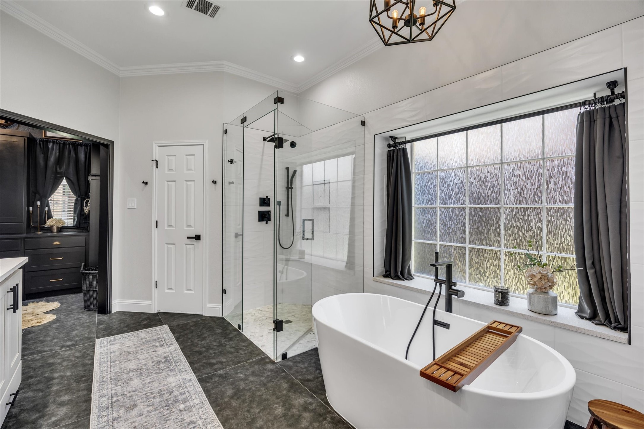1324 Coral Drive