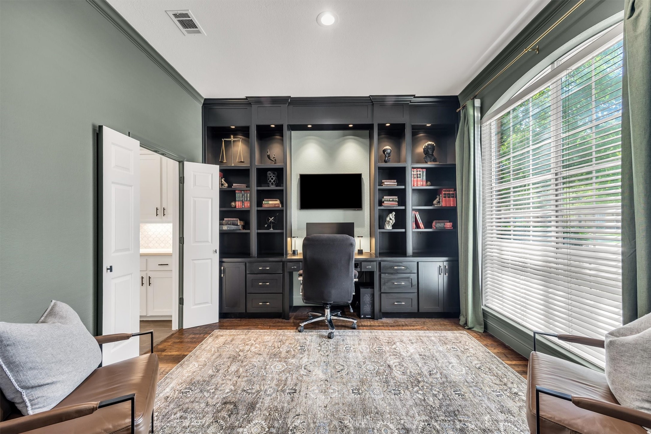 1324 Coral Drive