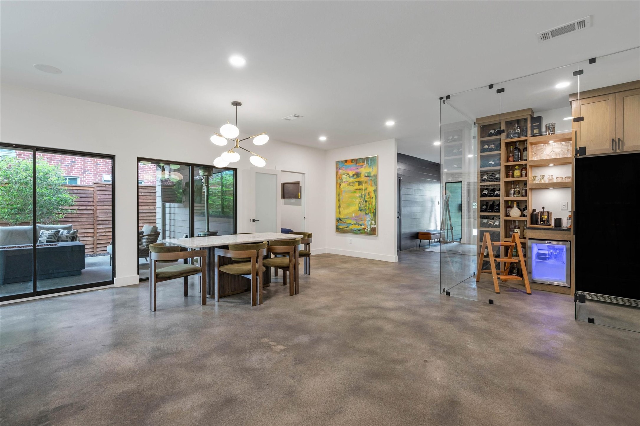 3938 Lively Lane