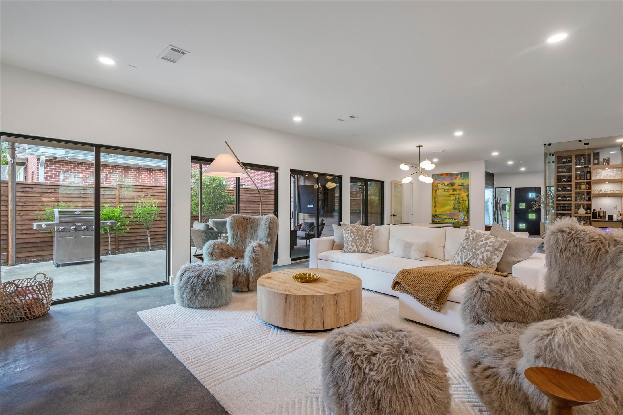 3938 Lively Lane
