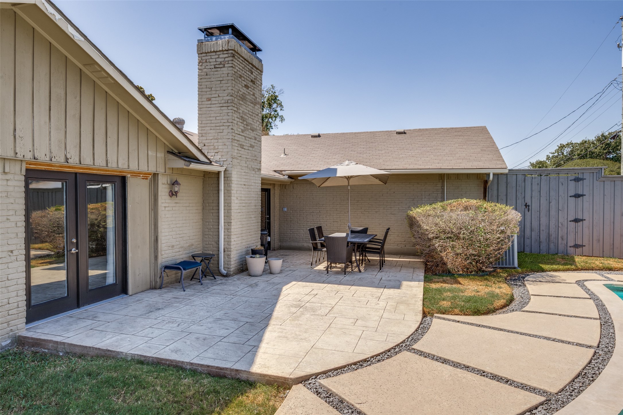 6755 Hillwood Lane
