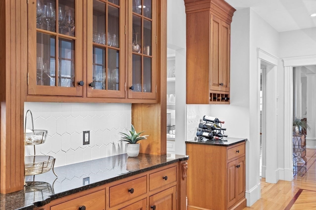 18 Edgewood Park