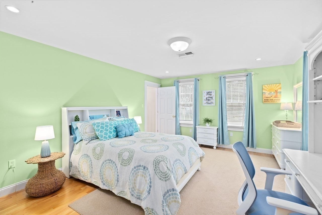 18 Edgewood Park