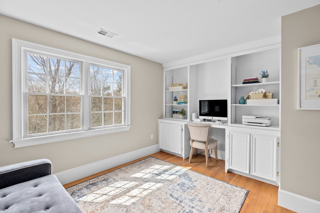 39 Arrowwood Drive
