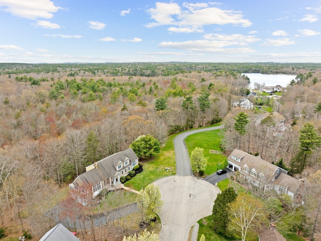 39 Arrowwood Drive
