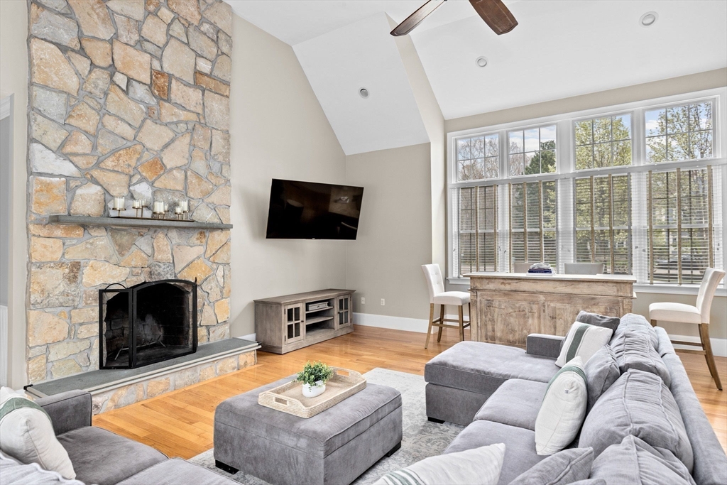 39 Arrowwood Drive