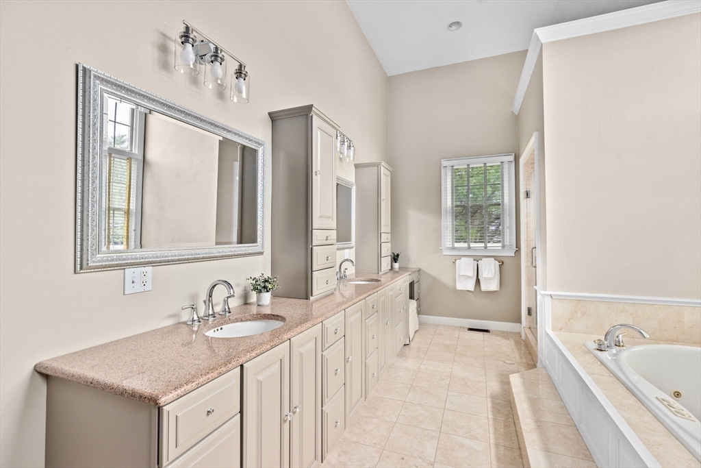 39 Arrowwood Drive