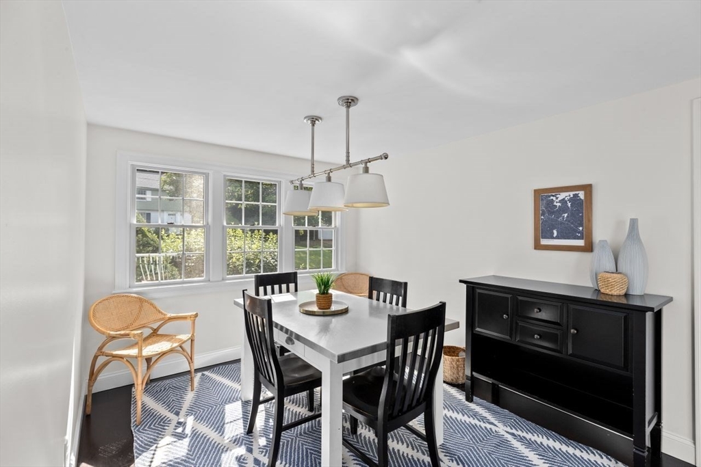 105 Mount Vernon Rd W