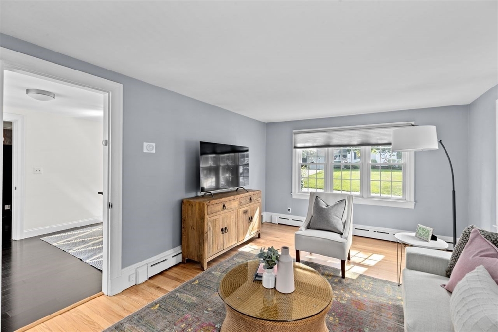 105 Mount Vernon Rd W
