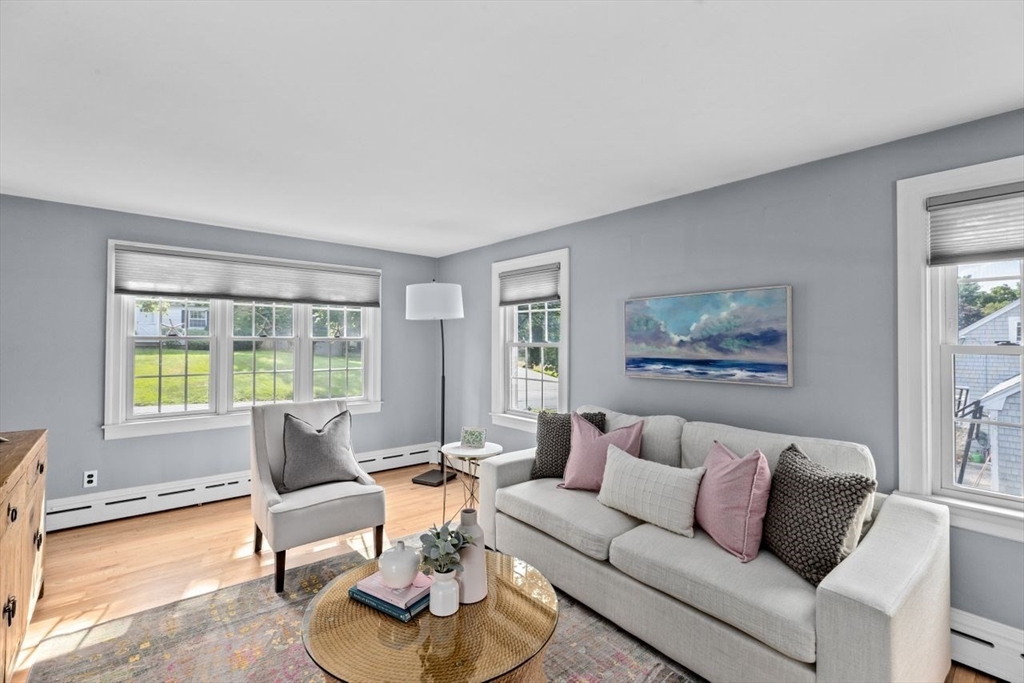 105 Mount Vernon Rd W