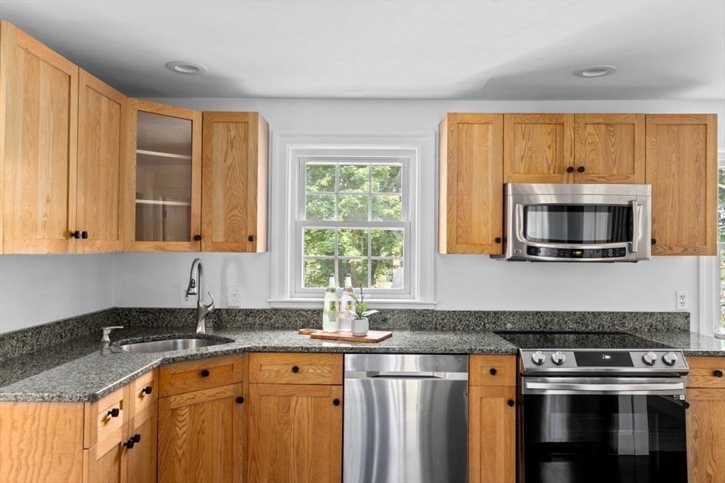 105 Mount Vernon Rd W