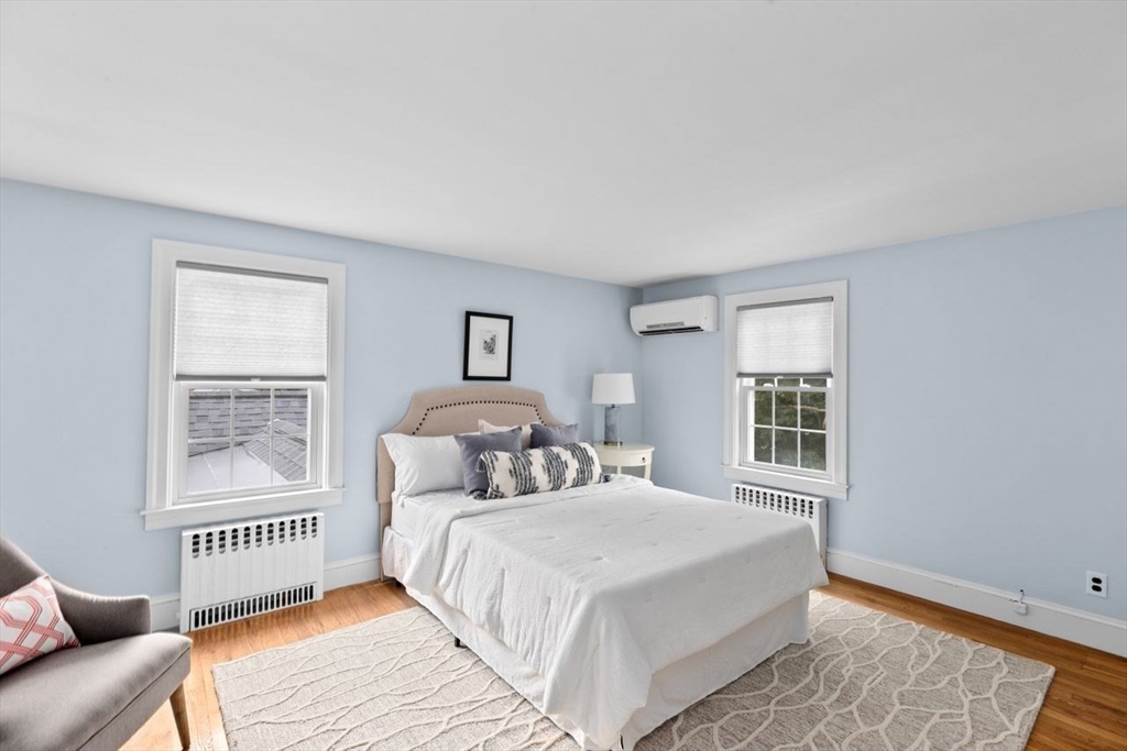105 Mount Vernon Rd W