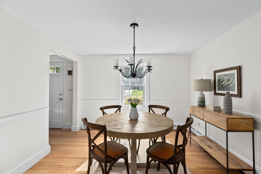 105 Mount Vernon Rd W