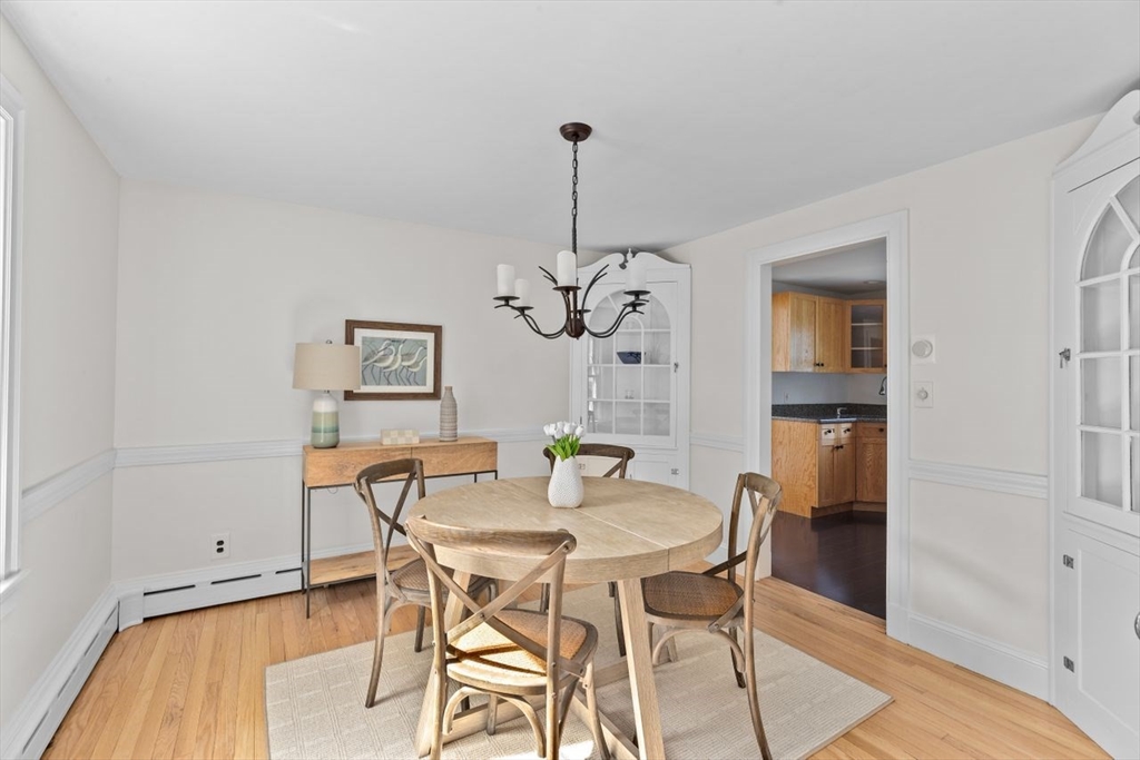 105 Mount Vernon Rd W