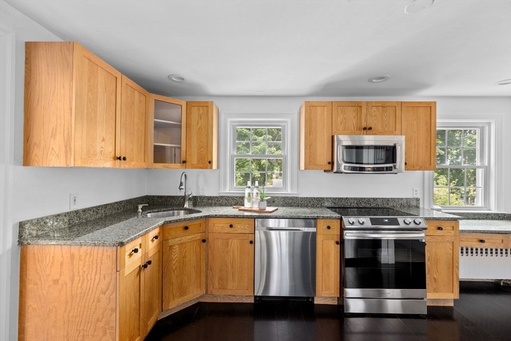 105 Mount Vernon Rd W