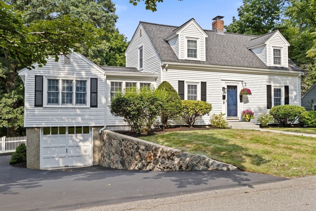 105 Mount Vernon Rd W
