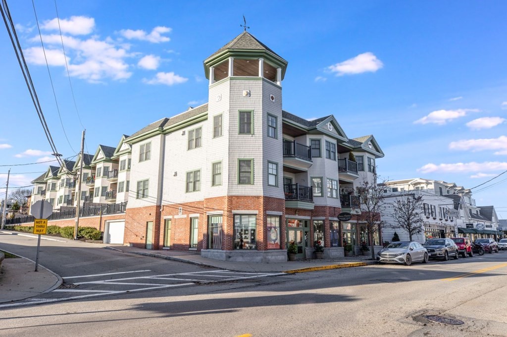 91 Front Street # 305