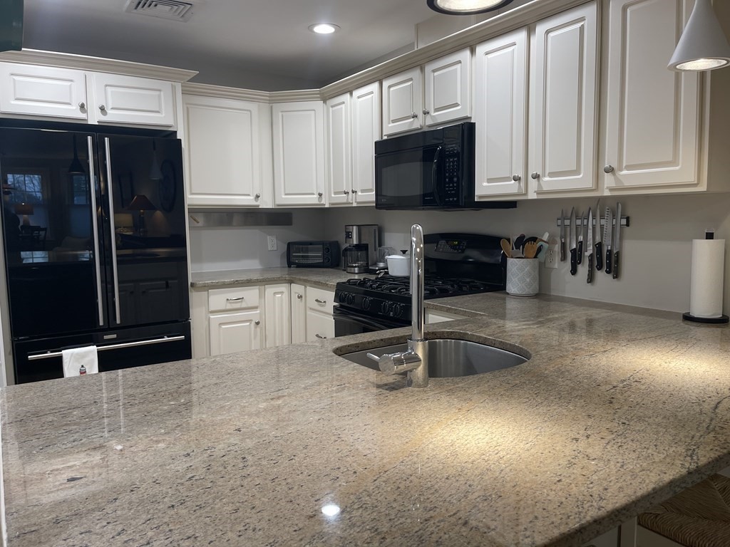 91 Front Street # 305