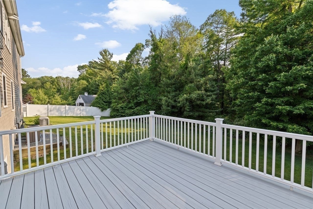 10 Evangeline Dr