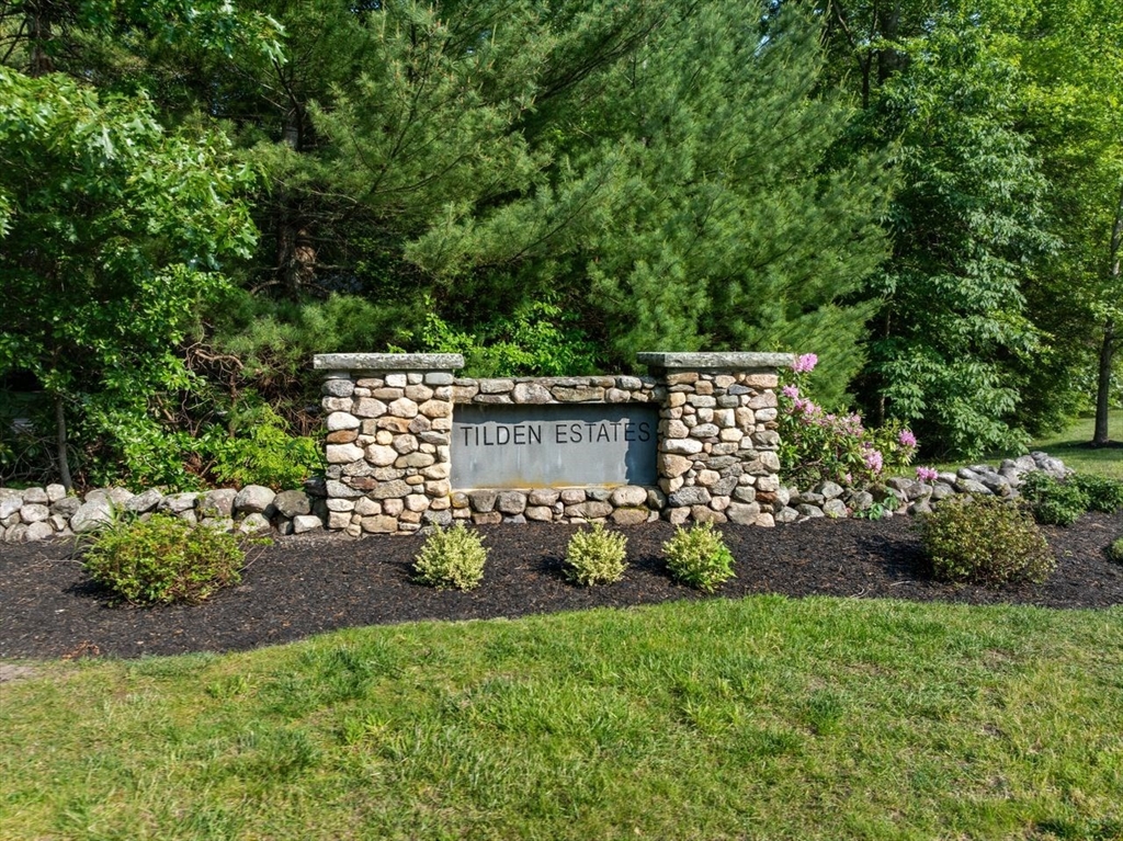 10 Evangeline Dr
