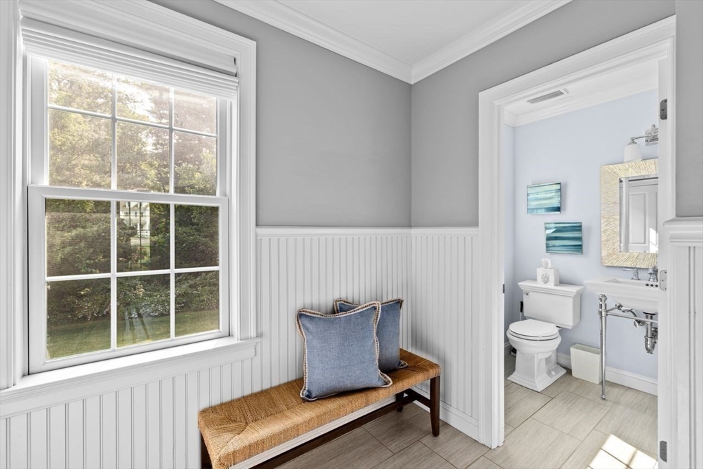 10 Evangeline Dr