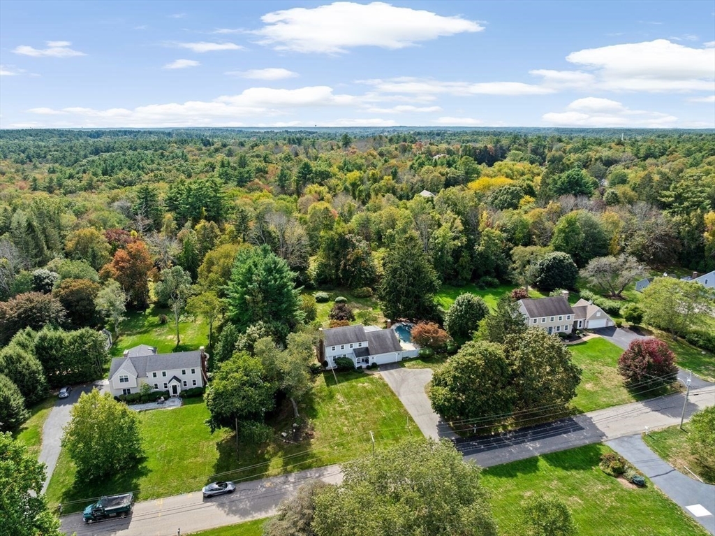 28 Riverside Drive