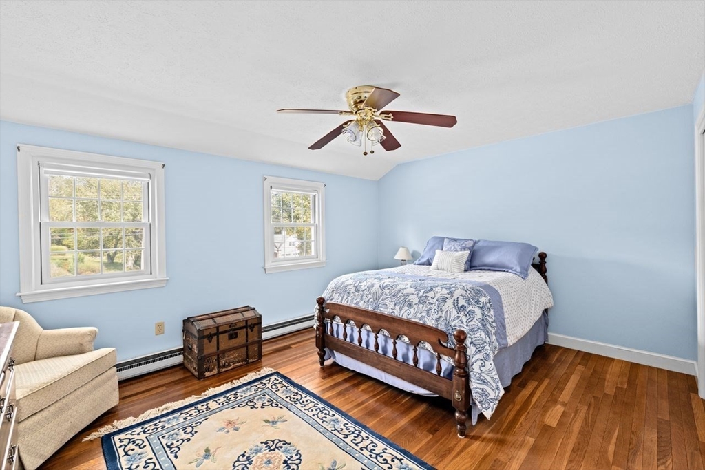28 Riverside Drive