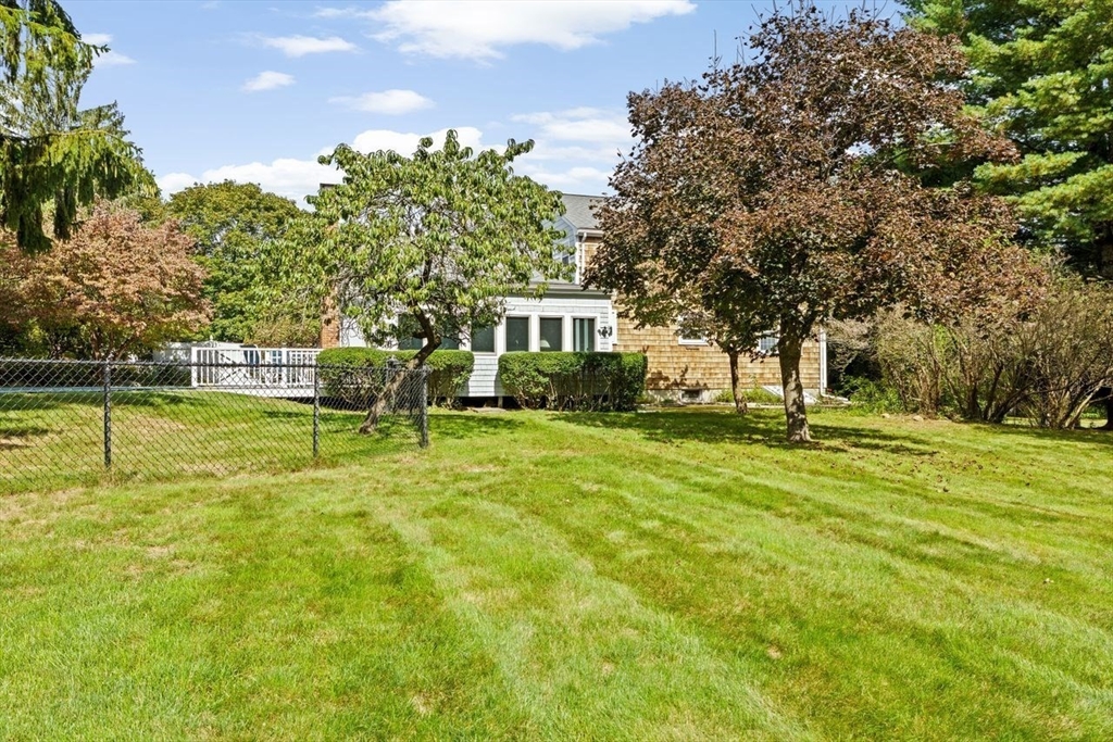 28 Riverside Drive