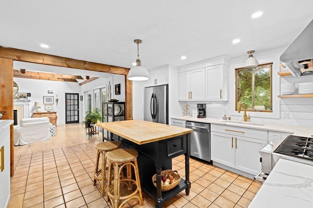 14 Anchor Drive