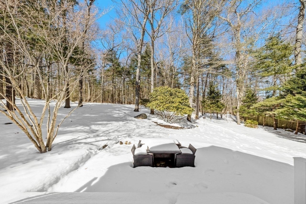 75 Masthead Drive