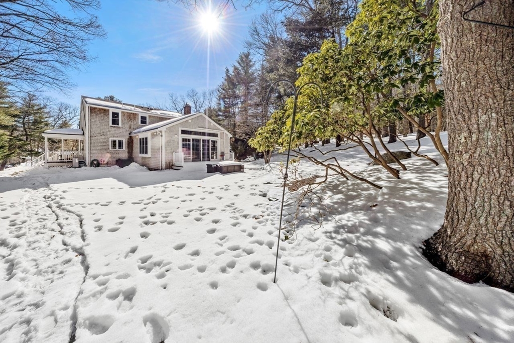 75 Masthead Drive